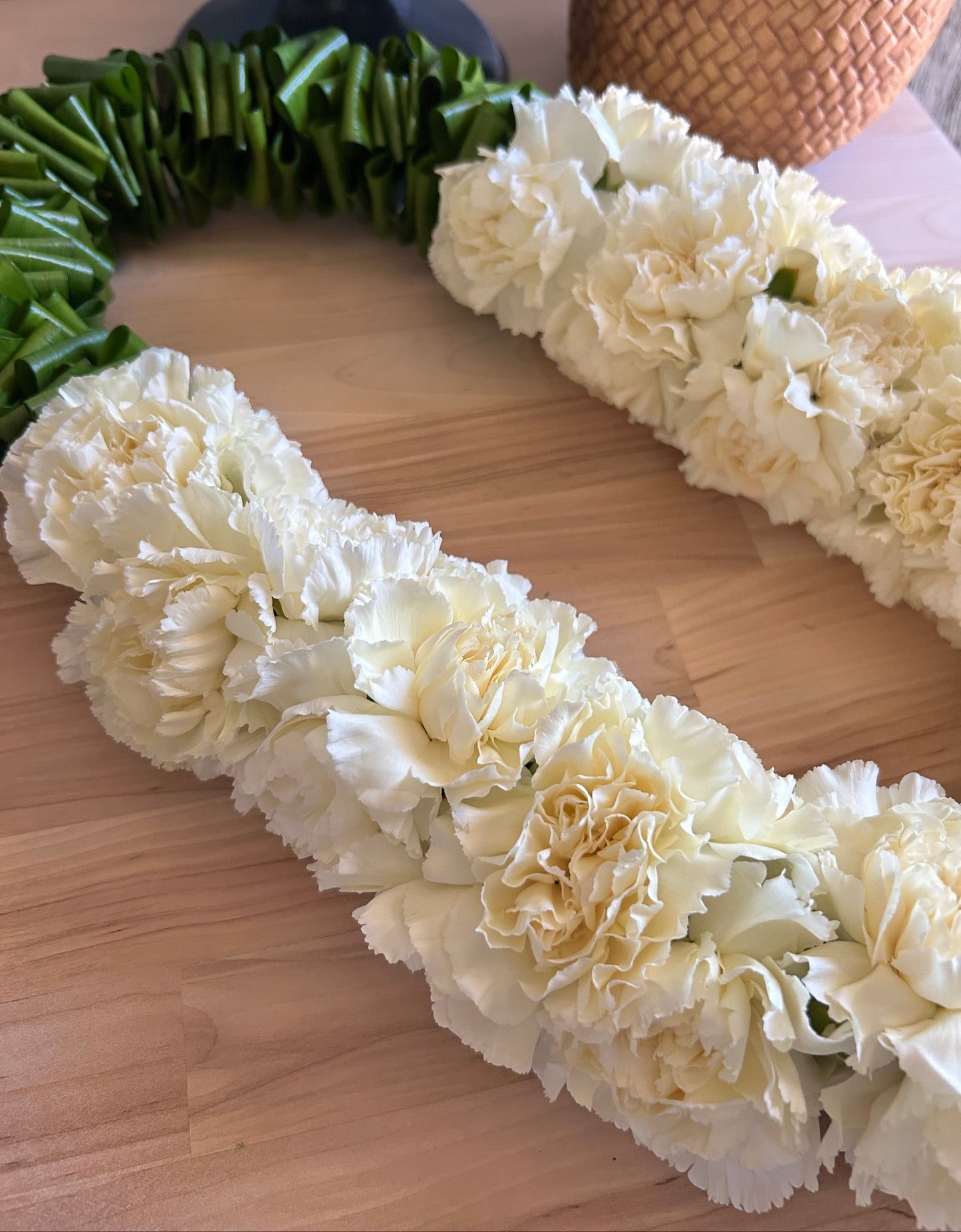 Standard Carnation Lei